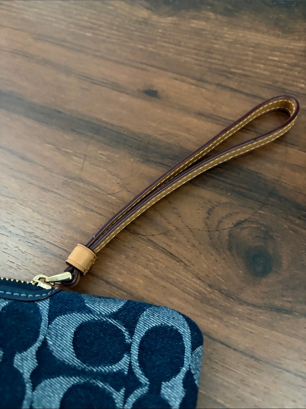 Coach Navy Signature Jacquard Wristlet 💙 - Picture 4 of 4